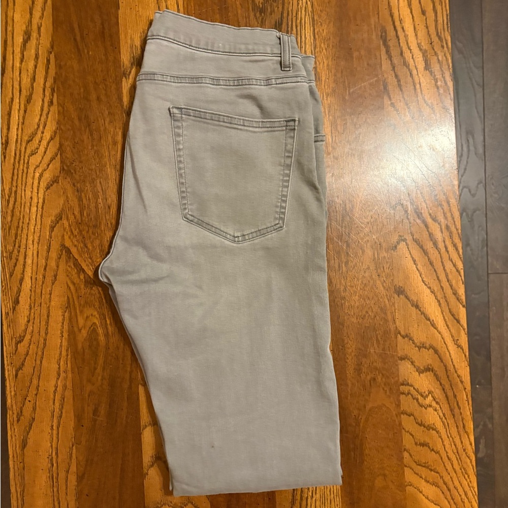Uniqlo Men's Light Gray Slim Jeans